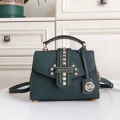 mk牌女包，Bleecker小號鉚釘皮質單肩斜挎包！
