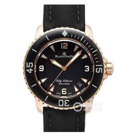 寶珀Blancpain五十噚自誕生之初就以其獨特的設計、堅固可靠的品質俘獲了眾人的
